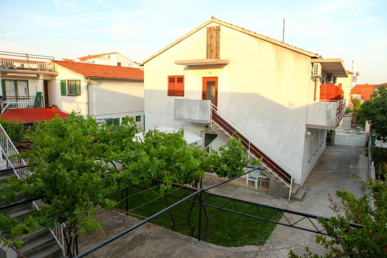 Apartmani Ana Juricev Vodice Exterior photo