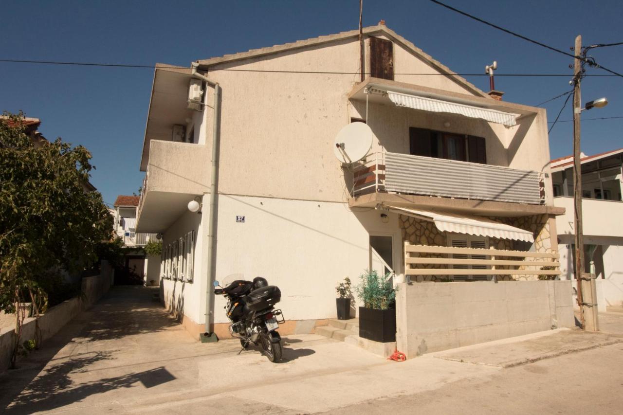 Apartmani Ana Juricev Vodice Exterior photo
