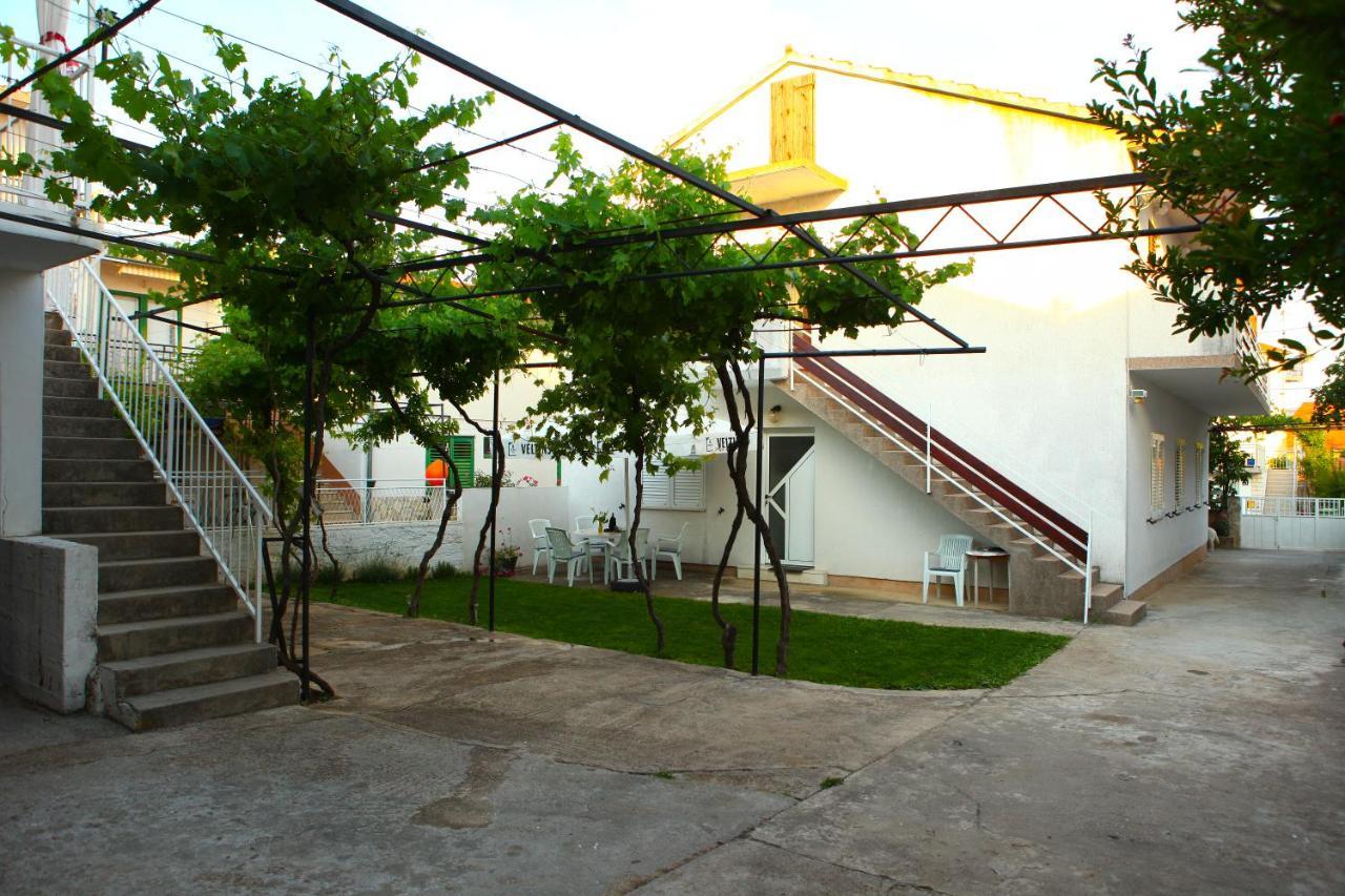Apartmani Ana Juricev Vodice Exterior photo
