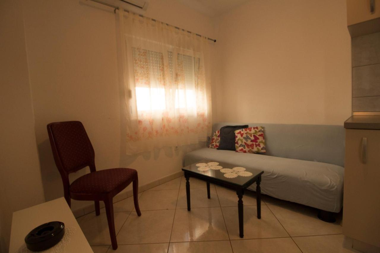 Apartmani Ana Juricev Vodice Exterior photo