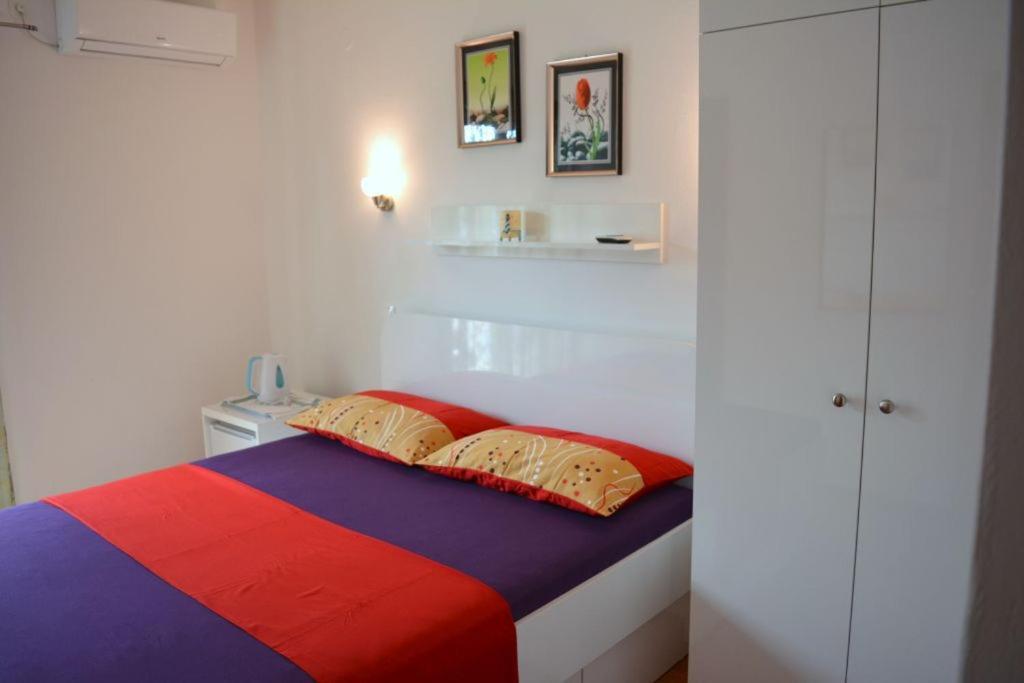 Apartmani Ana Juricev Vodice Exterior photo