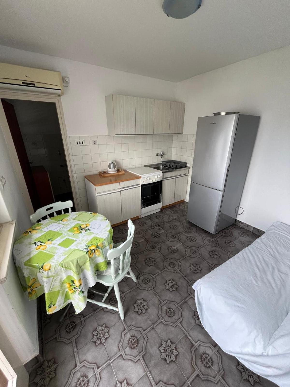 Apartmani Ana Juricev Vodice Exterior photo