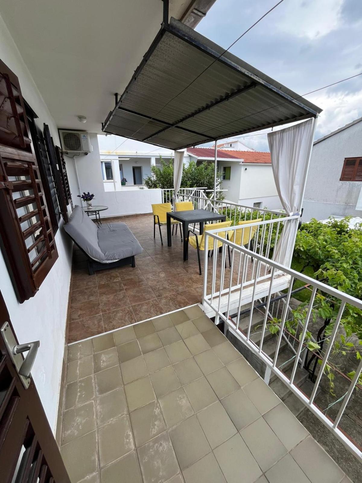 Apartmani Ana Juricev Vodice Exterior photo