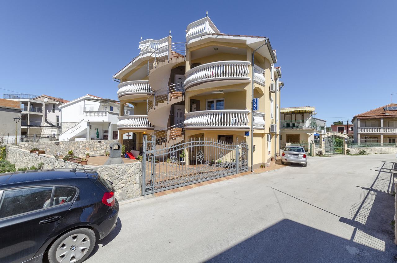 Apartmani Ana Juricev Vodice Exterior photo